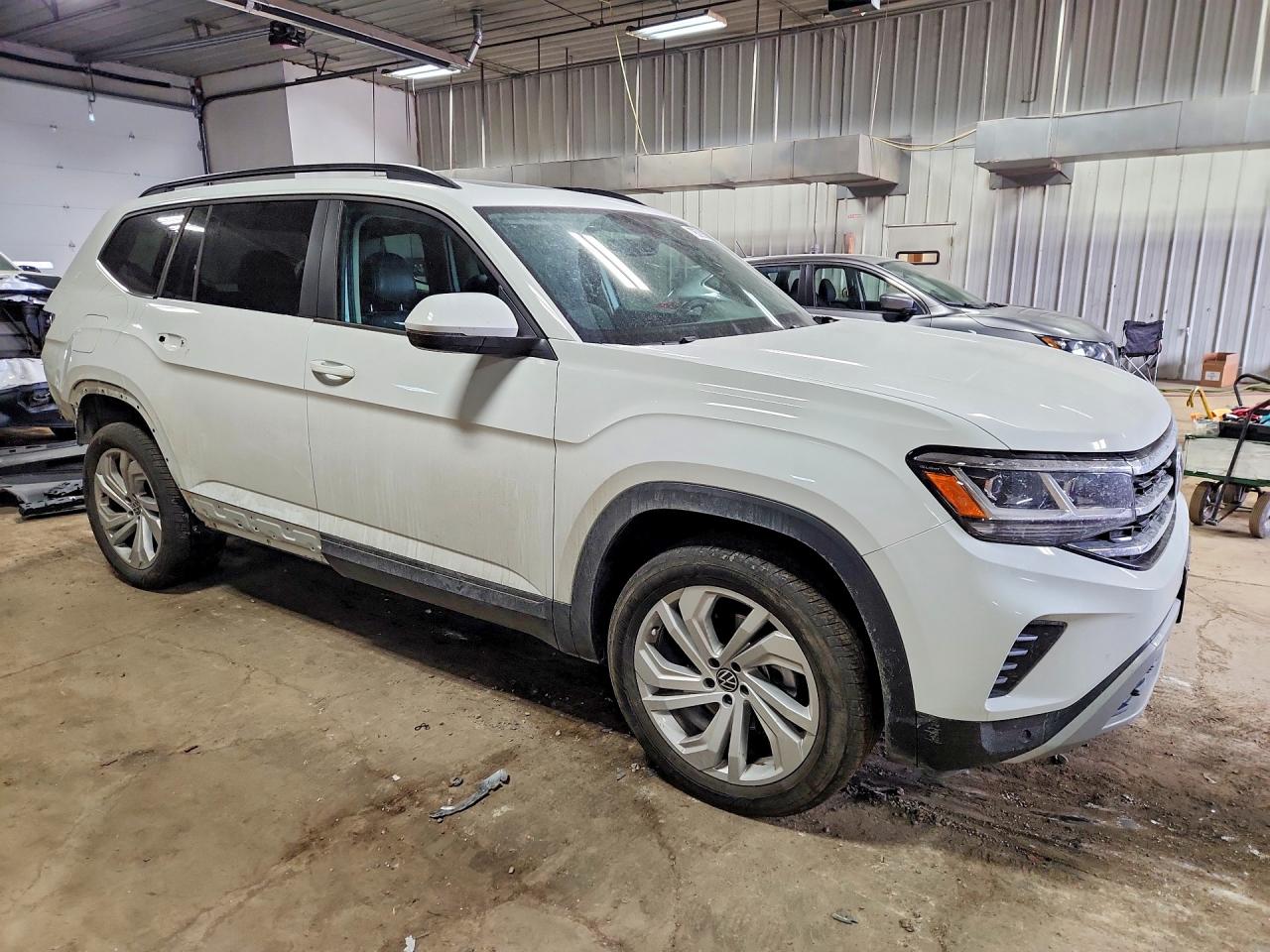 2023 VOLKSWAGEN ATLAS SE photo 10