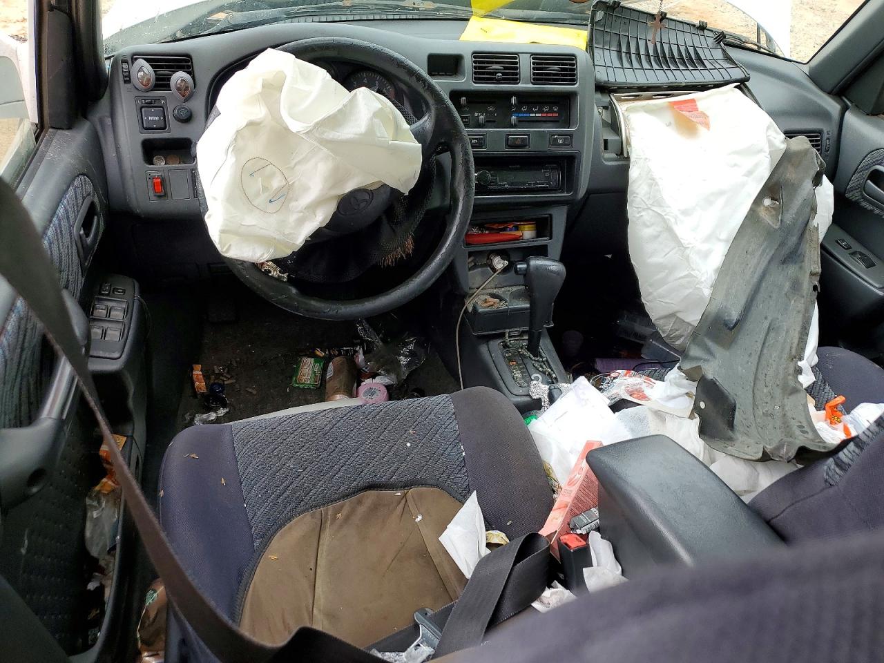 1999 TOYOTA RAV4 BASE photo 22