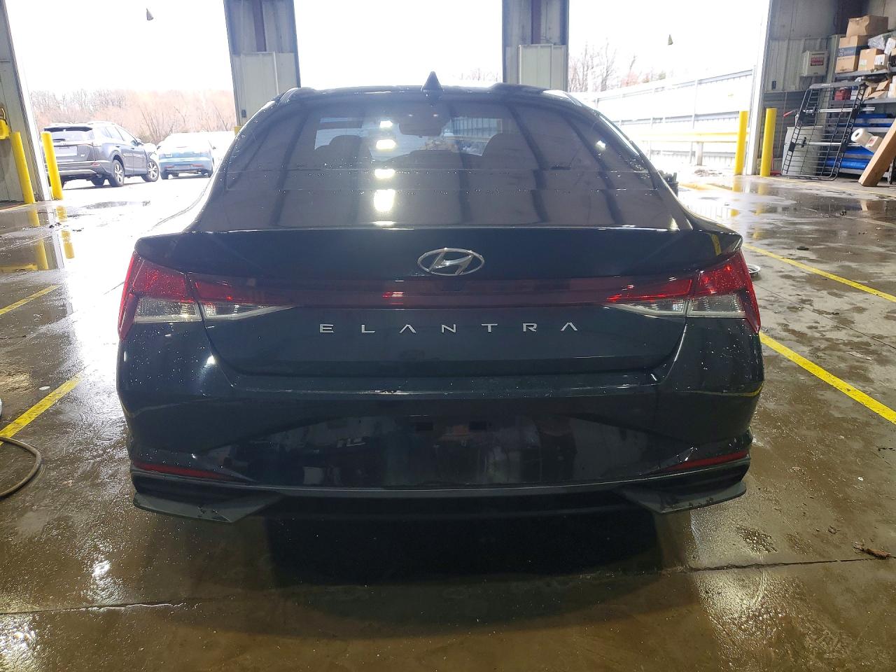 2022 HYUNDAI ELANTRA SEL photo 11