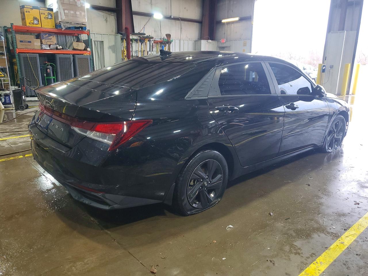 2022 HYUNDAI ELANTRA SEL photo 5