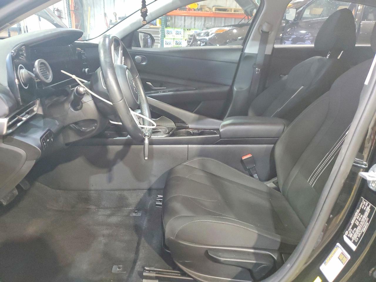 2022 HYUNDAI ELANTRA SEL photo 13