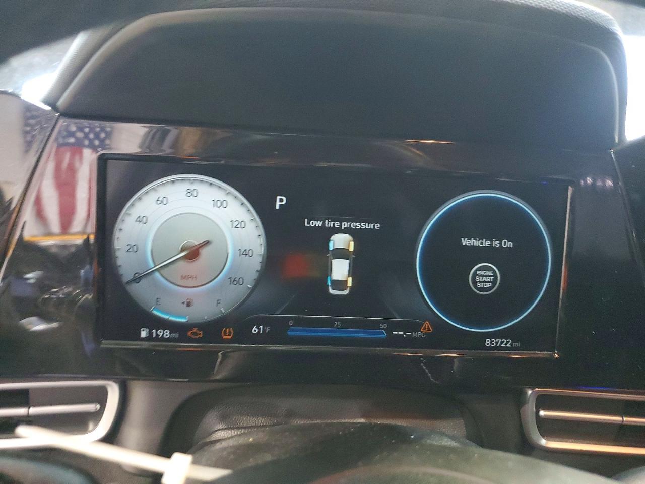 2022 HYUNDAI ELANTRA SEL photo 17