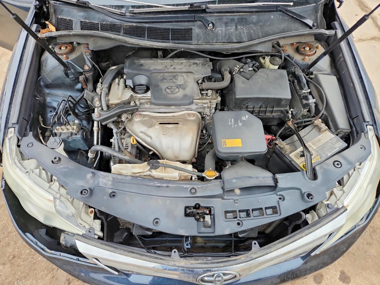 2014 TOYOTA CAMRY LE photo 11