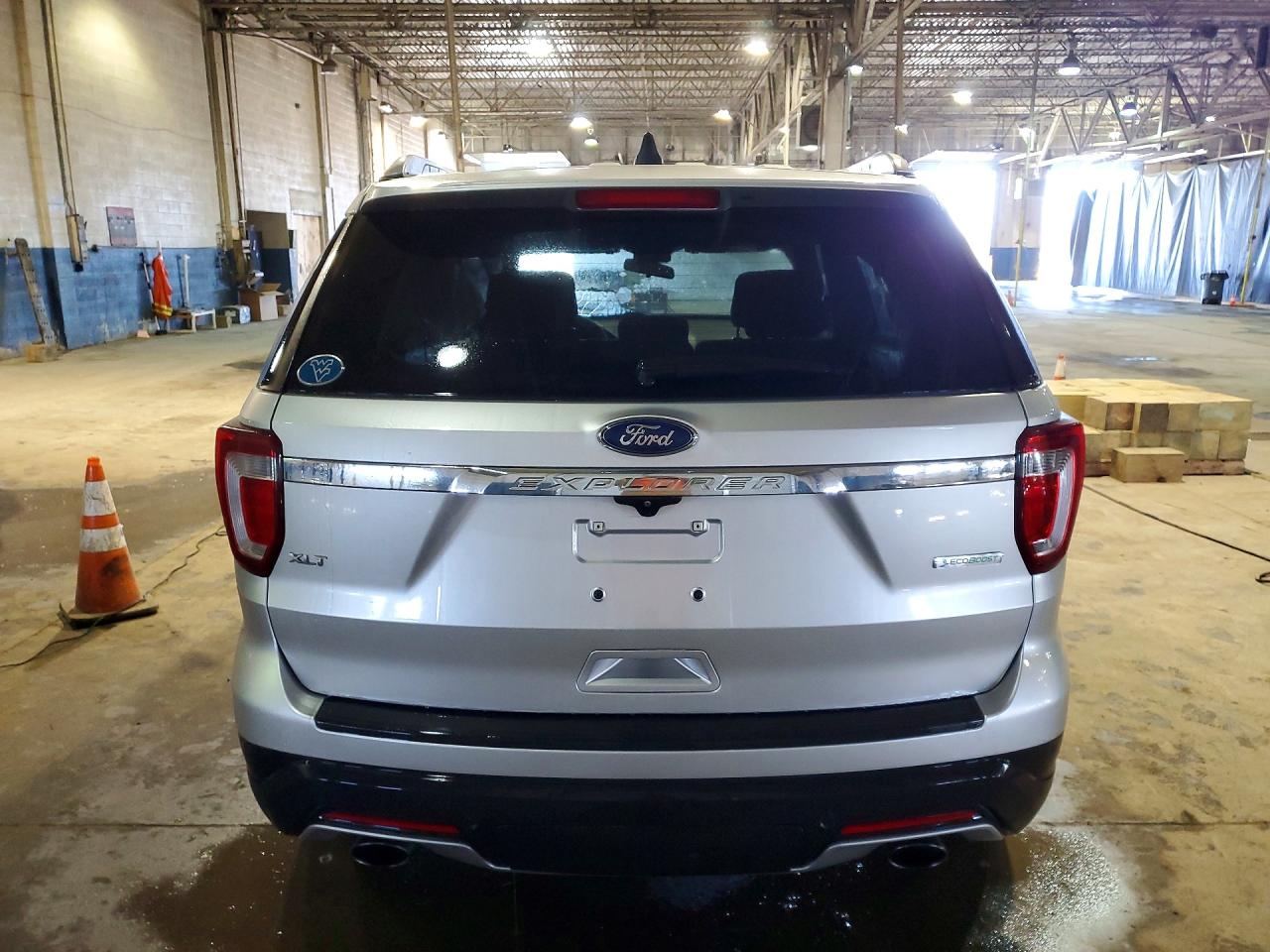 2018 FORD EXPLORER XLT photo 11