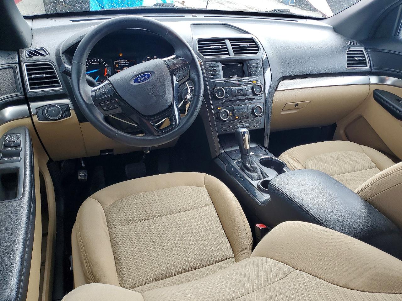 2017 FORD EXPLORER photo 8