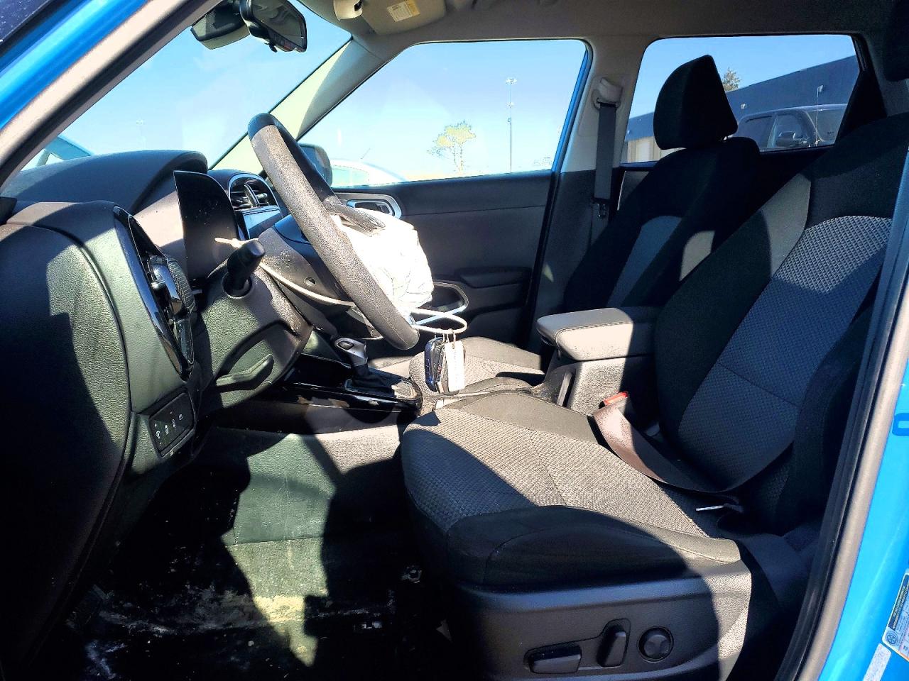 2025 KIA SOUL S photo 13