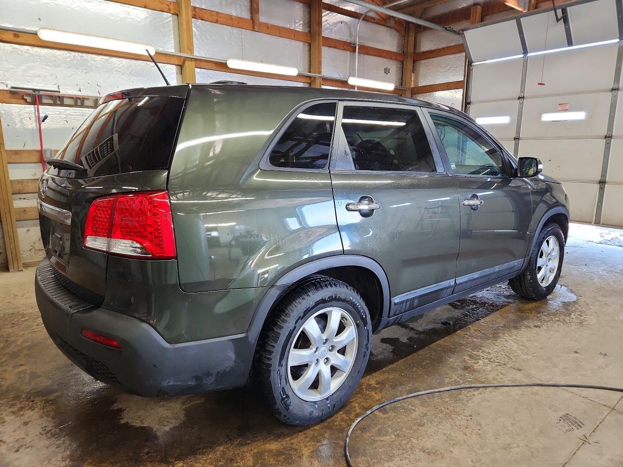 2012 KIA SORENTO LX photo 9