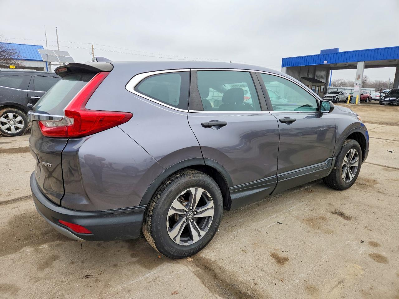 2018 HONDA CR-V LX photo 3