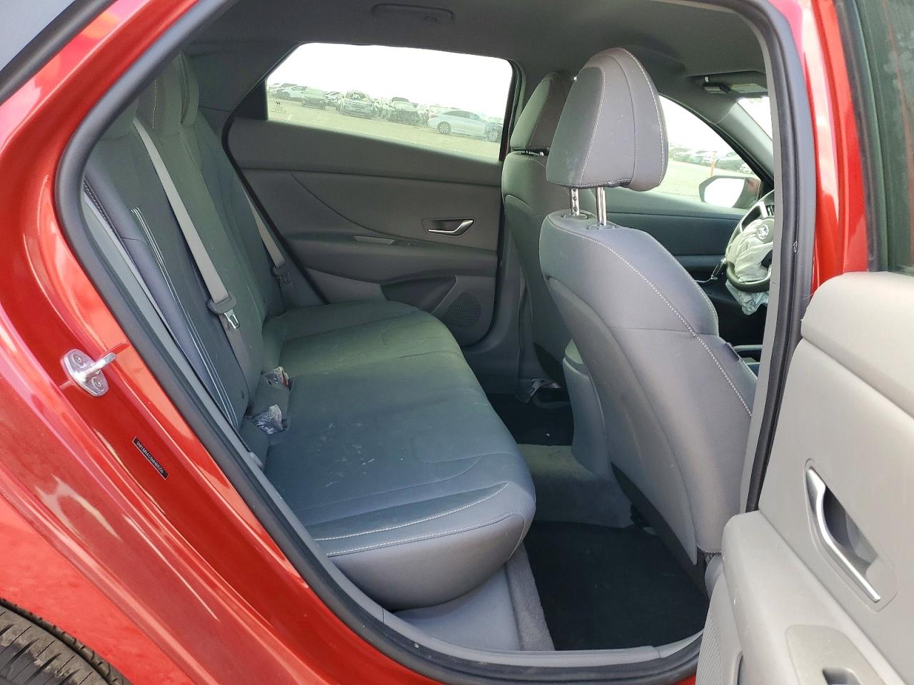 2021 HYUNDAI ELANTRA SEL photo 28