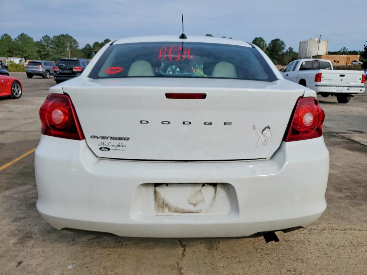 2013 DODGE AVENGER SE photo 11