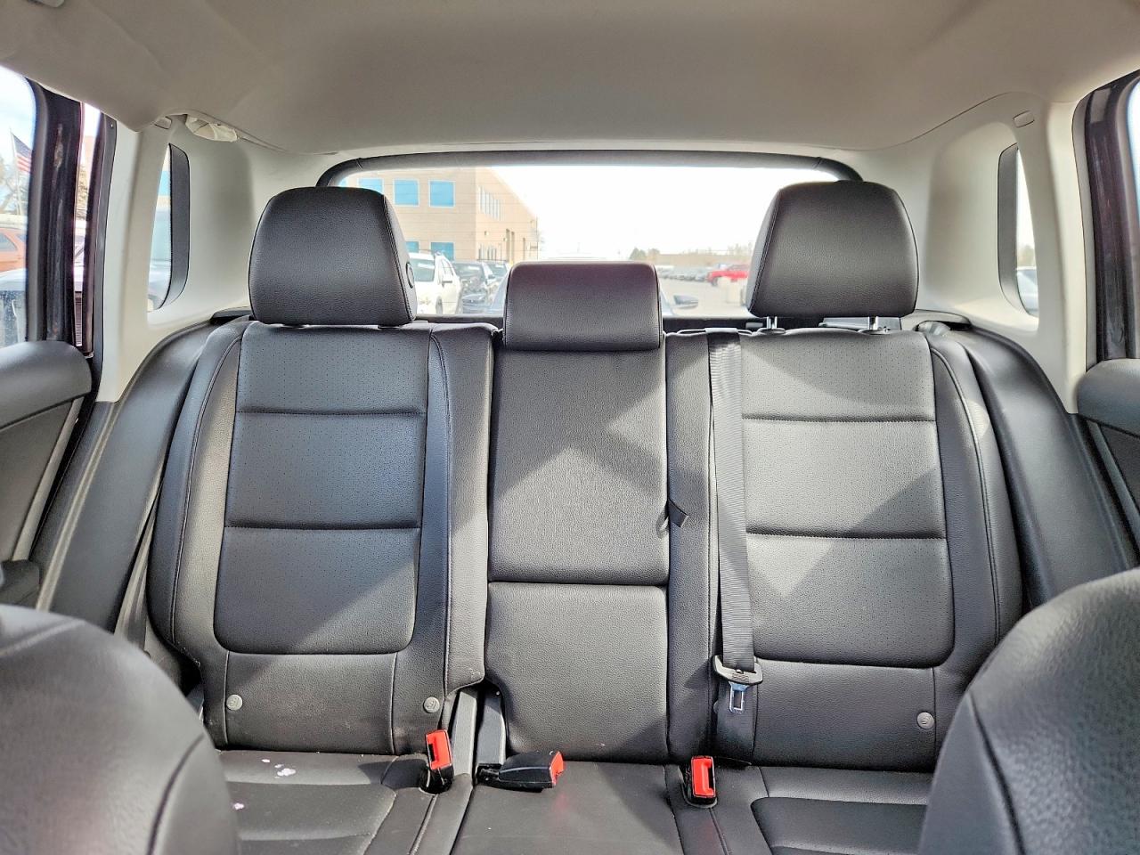 2016 VOLKSWAGEN TIGUAN S photo 19