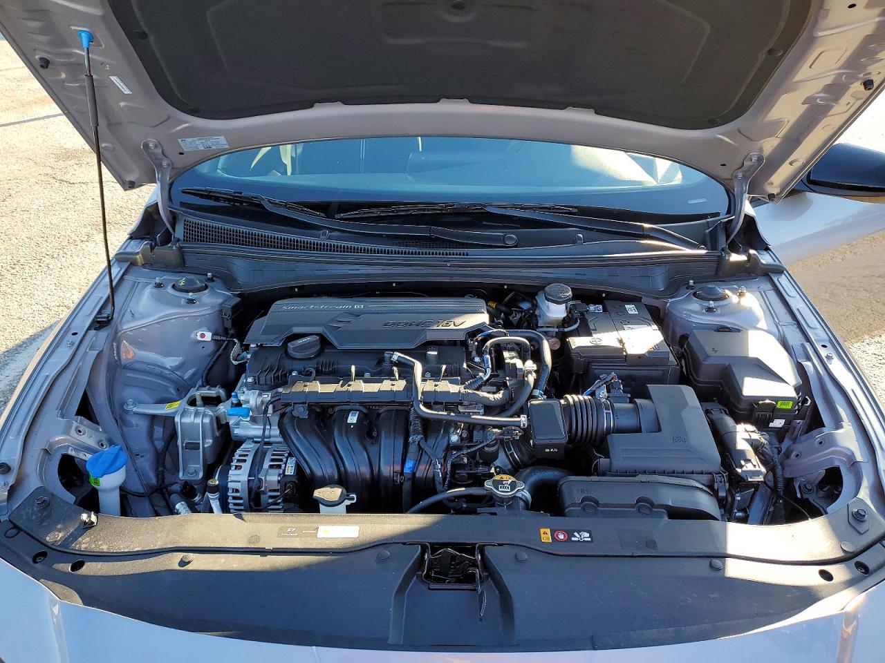 2025 HYUNDAI ELANTRA SEL SPORT photo 31