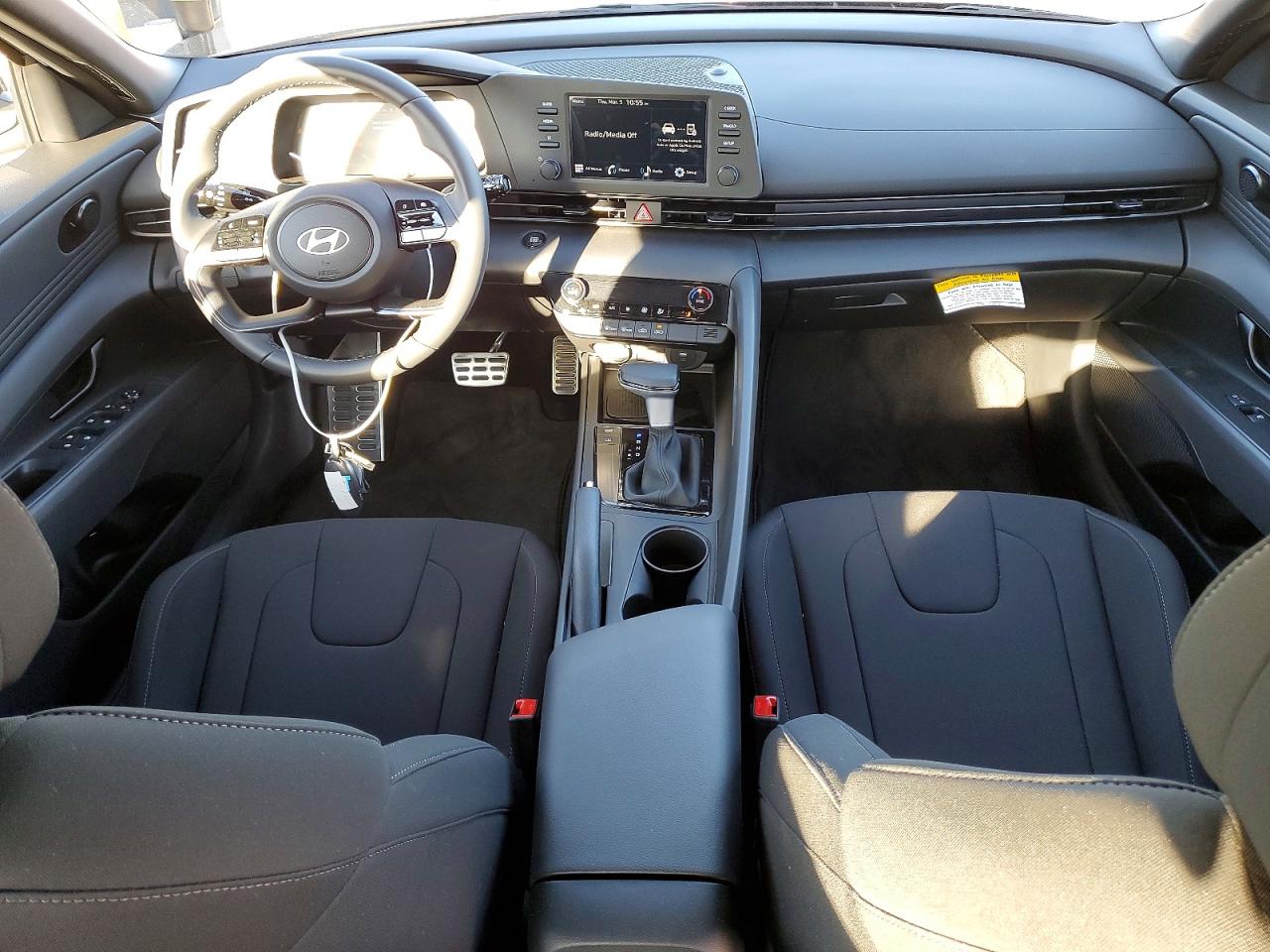 2025 HYUNDAI ELANTRA SEL SPORT photo 22