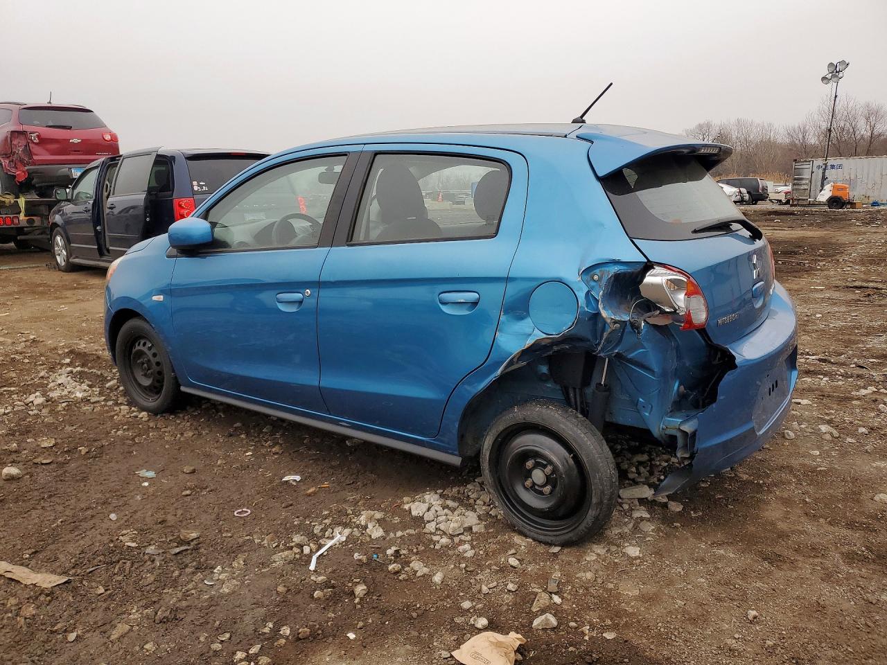 2015 MITSUBISHI MIRAGE DE photo 2