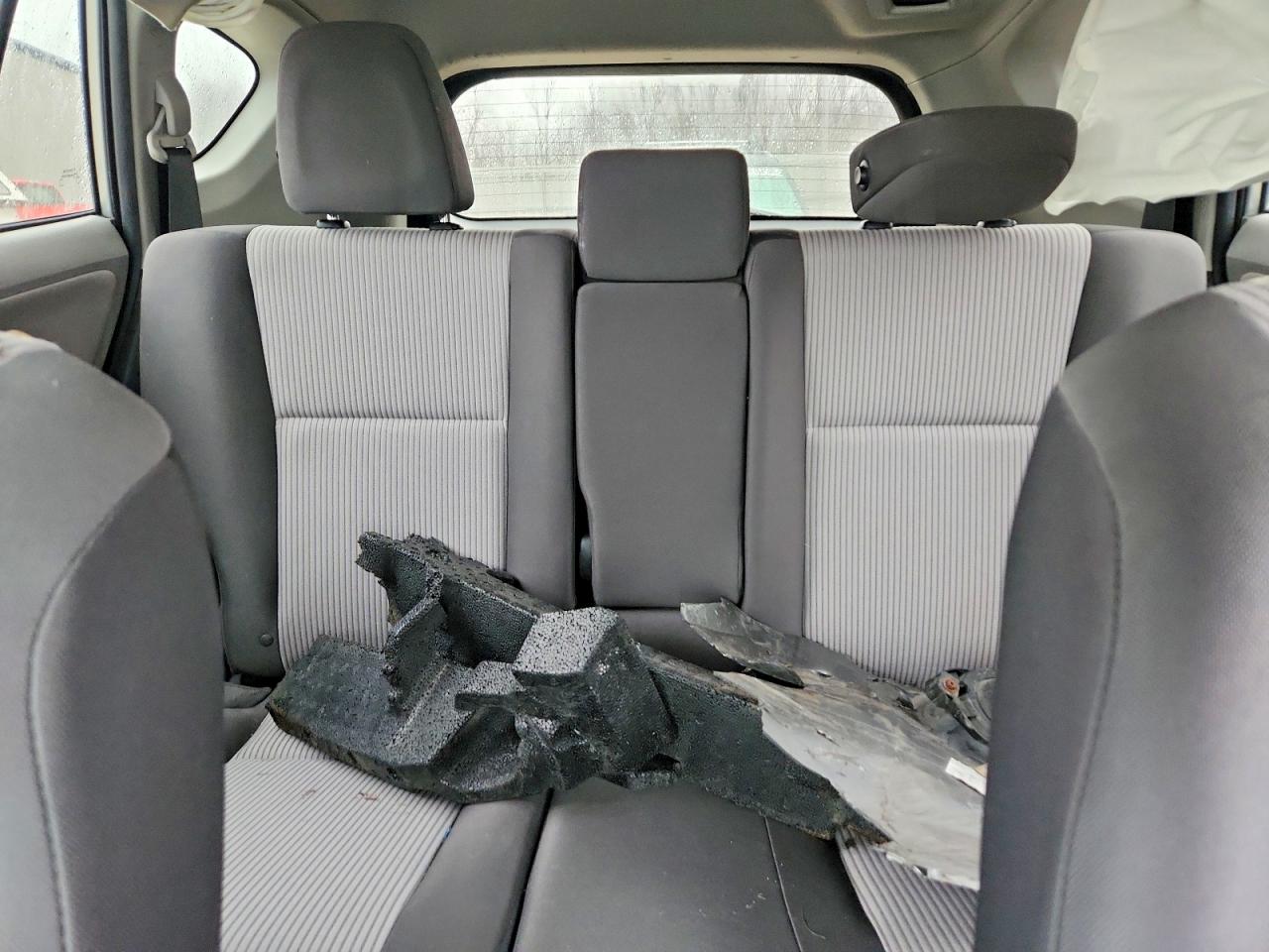 2013 TOYOTA RAV4 LE photo 28