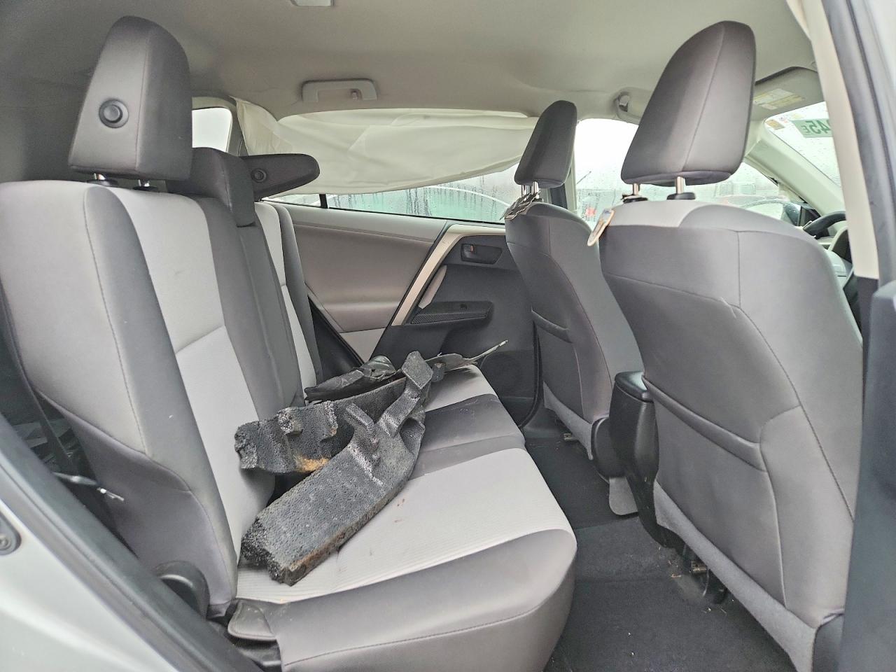 2013 TOYOTA RAV4 LE photo 31