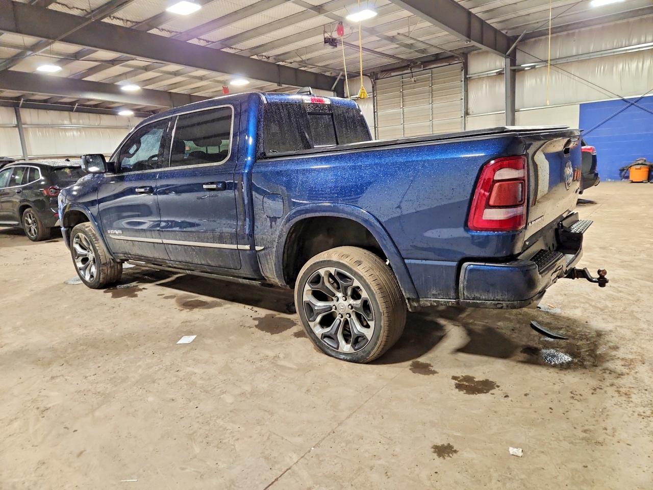 2019 RAM 1500 LIMITED photo 4