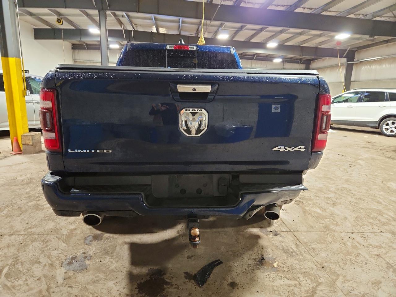 2019 RAM 1500 LIMITED photo 16