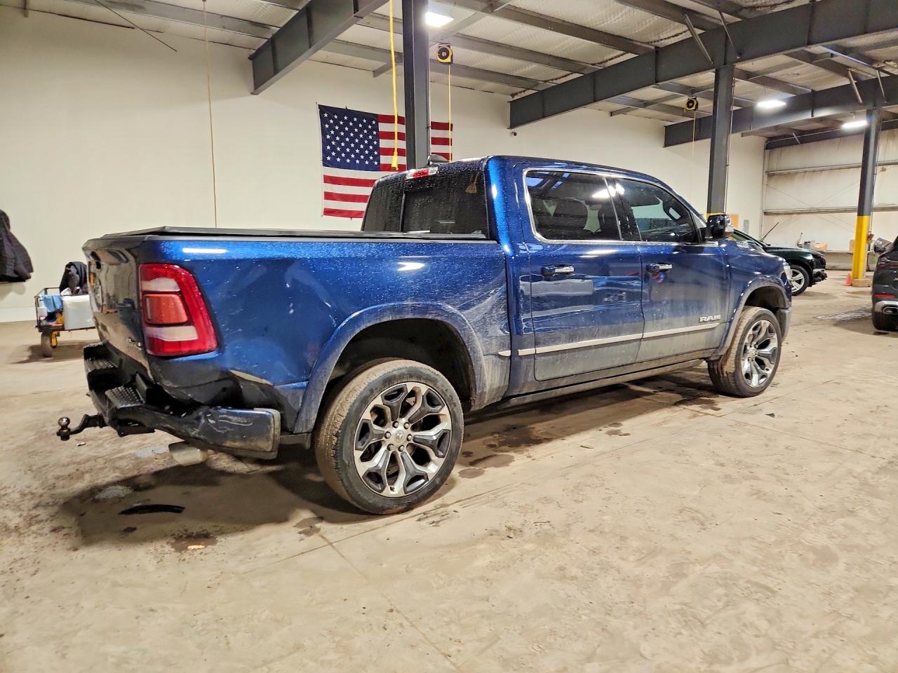 2019 RAM 1500 LIMITED photo 7