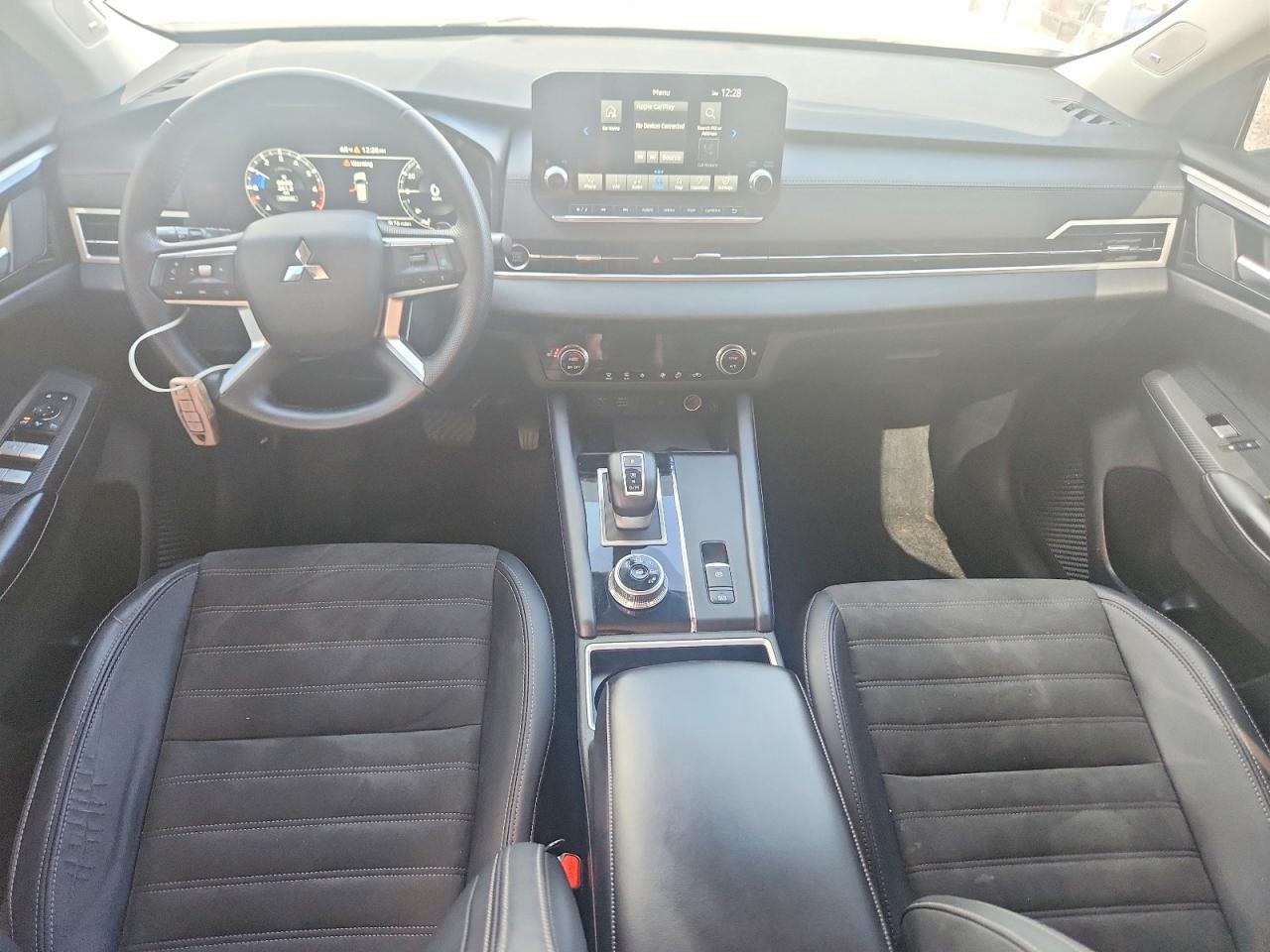 2024 MITSUBISHI OUTLANDER SE photo 8