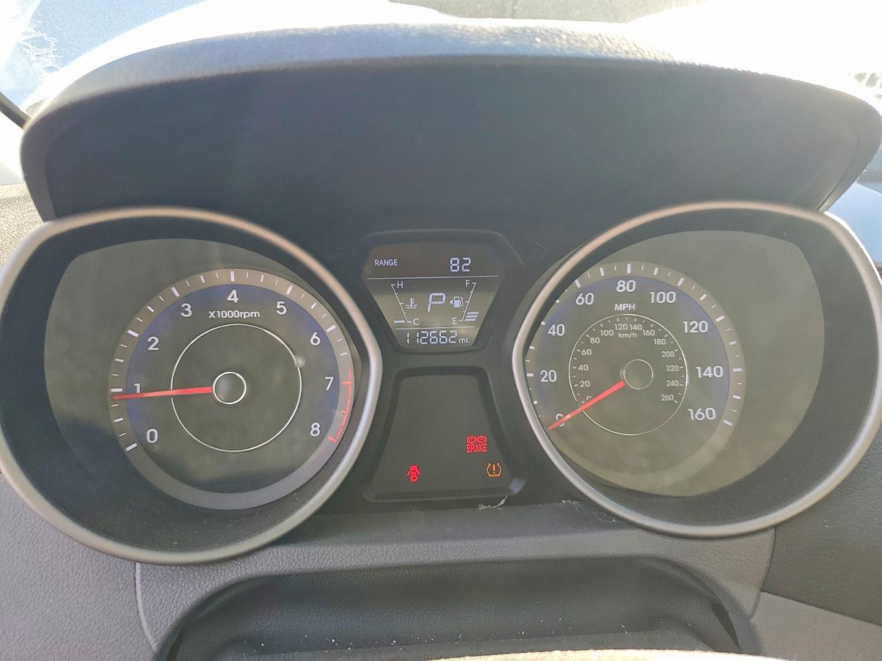 2015 HYUNDAI ELANTRA SE photo 9