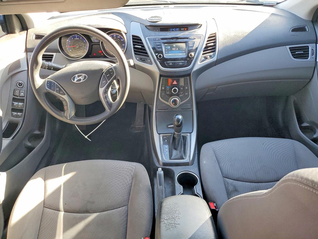 2015 HYUNDAI ELANTRA SE photo 8