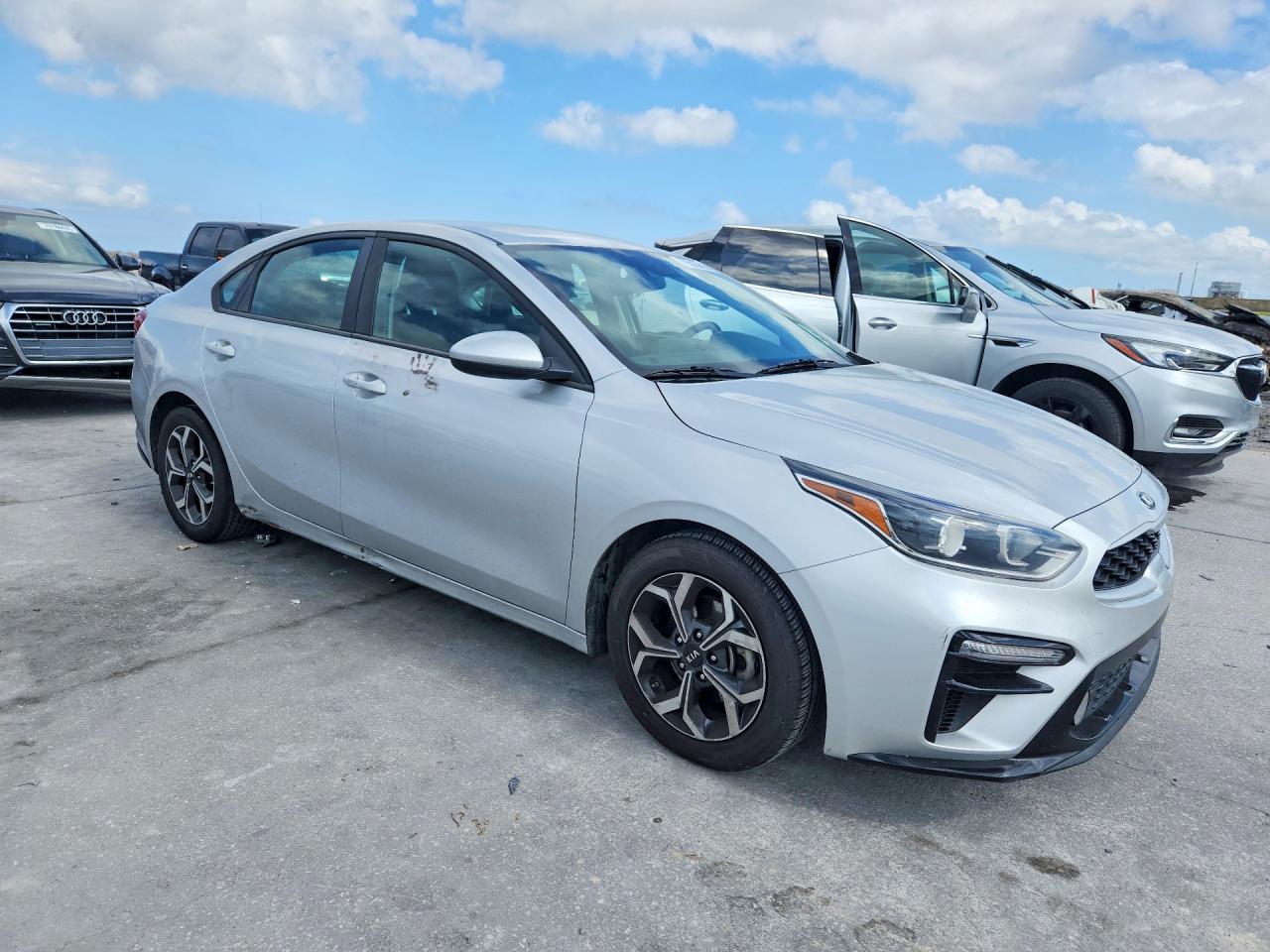 2020 KIA FORTE LXS photo 4
