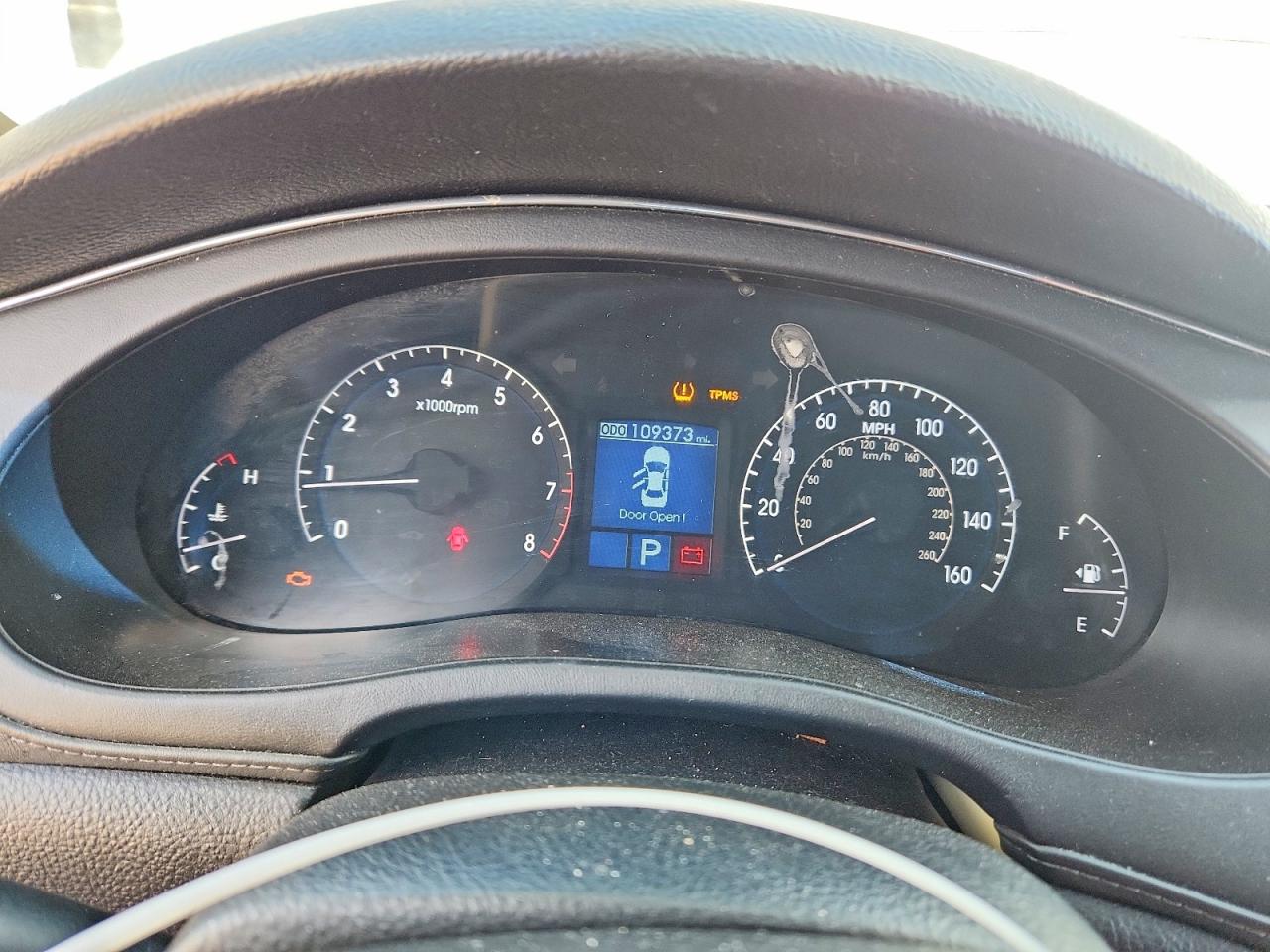 2011 HYUNDAI GENESIS 4.6L V8 photo 17