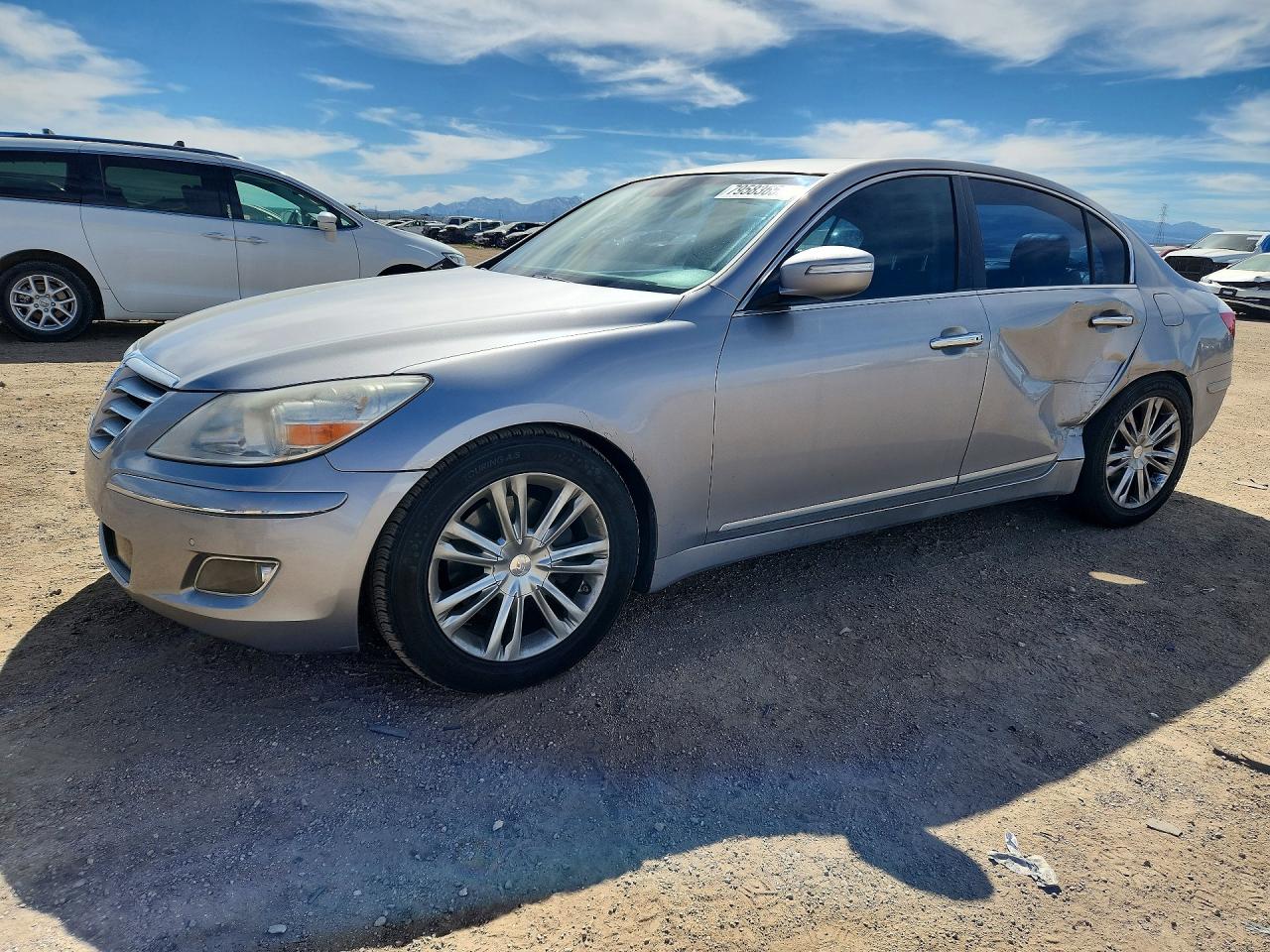 2011 HYUNDAI GENESIS