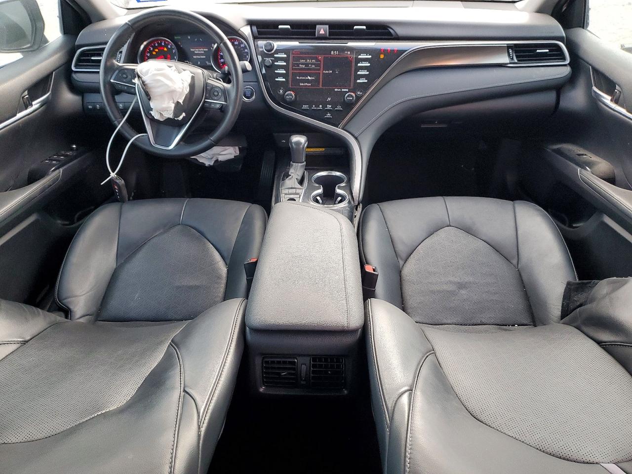 2020 TOYOTA CAMRY XSE photo 22