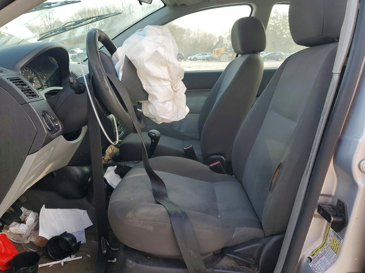 2007 FORD FOCUS ZX4 photo 13