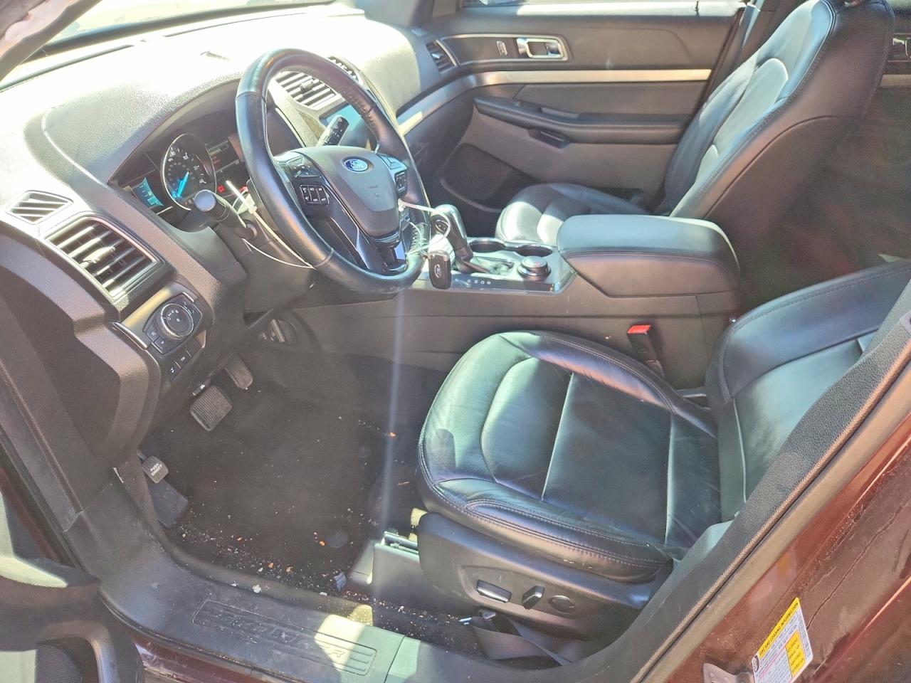 2018 FORD EXPLORER XLT photo 13