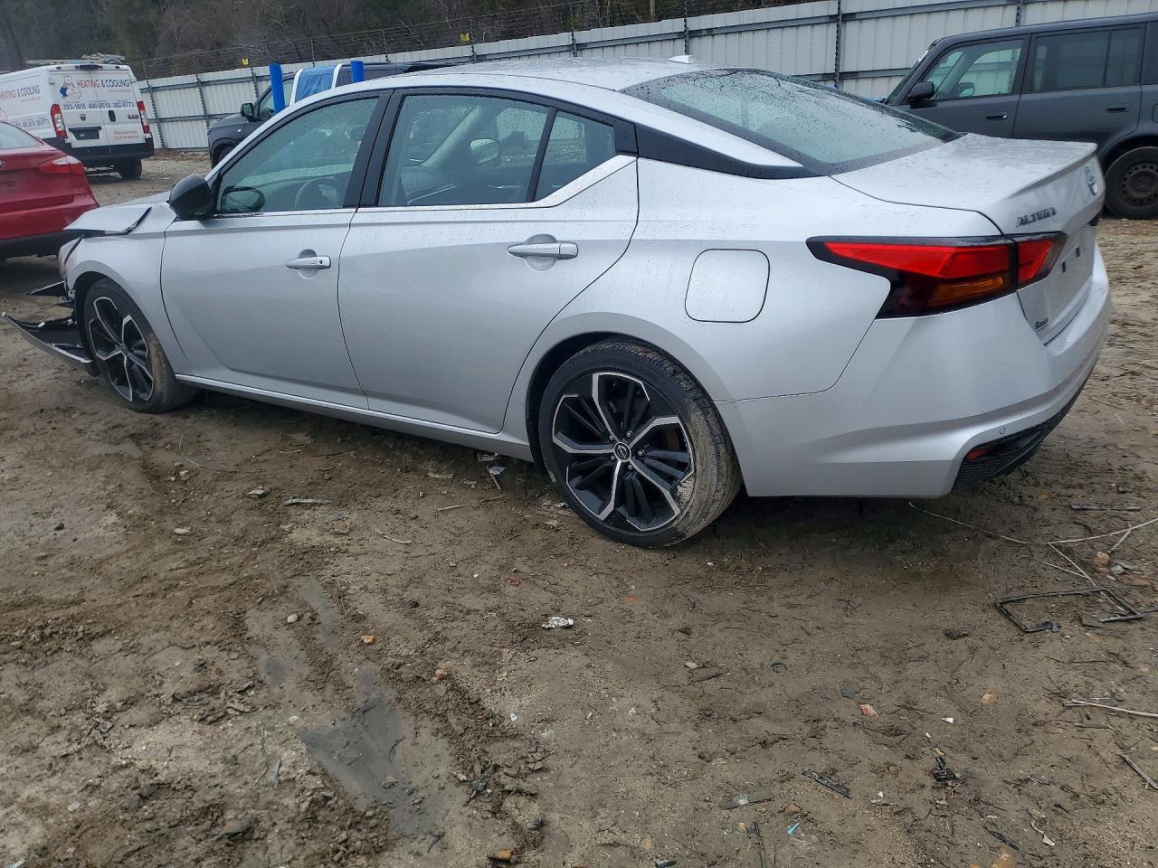 2024 NISSAN ALTIMA 2.5 SR photo 3