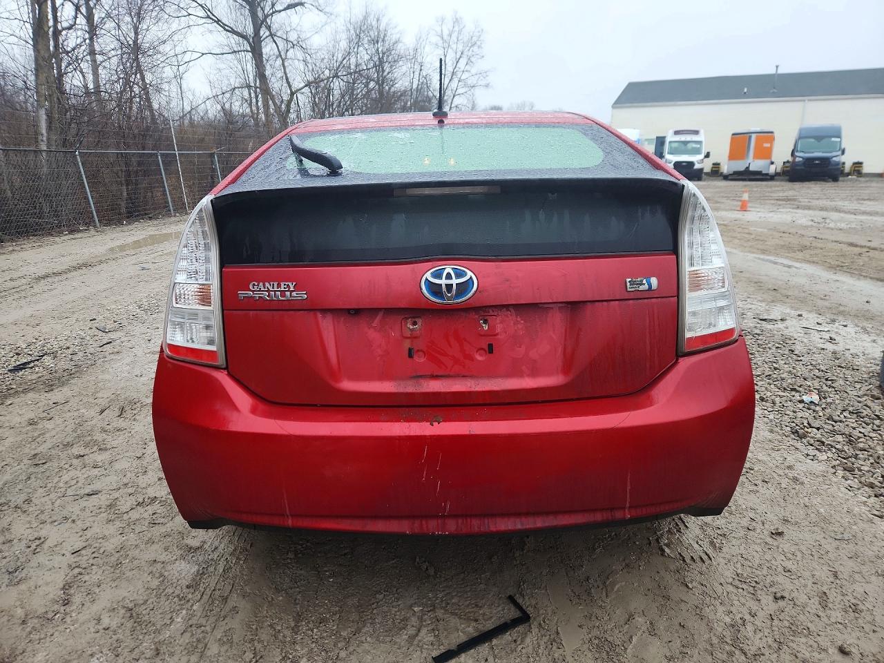 2011 TOYOTA PRIUS THREE photo 11
