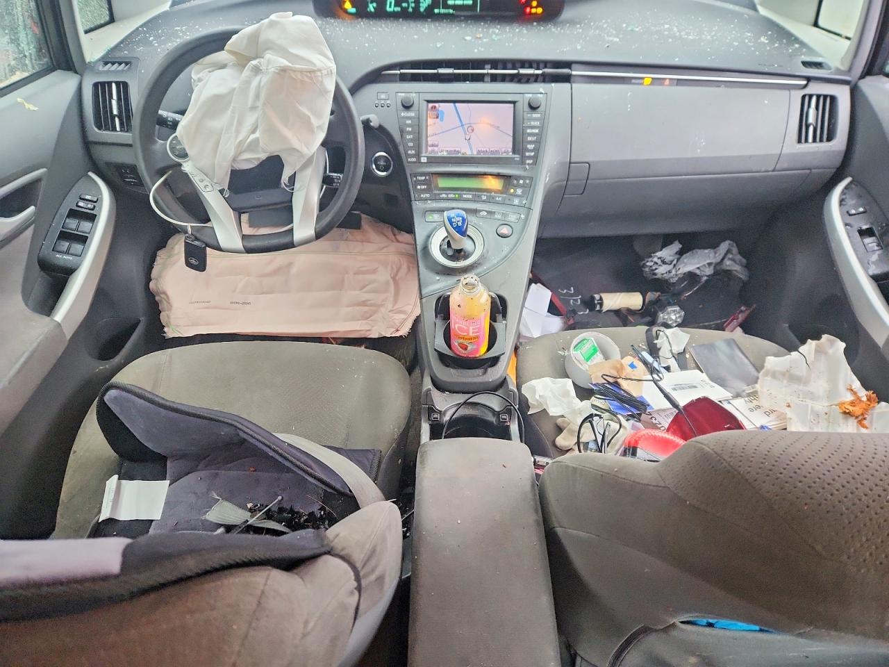 2011 TOYOTA PRIUS THREE photo 15