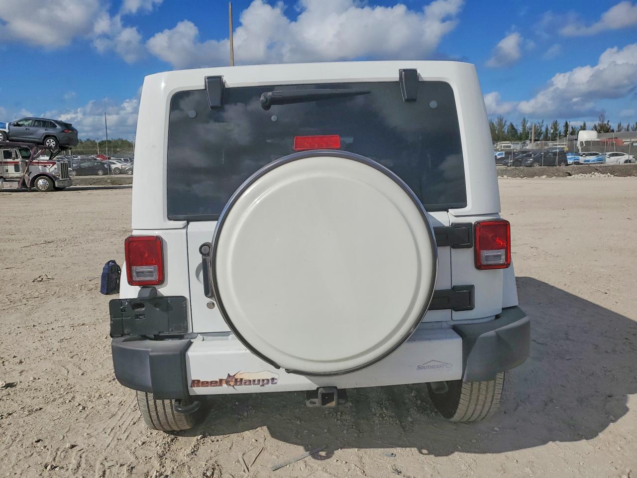 2016 JEEP WRANGLER UNLIMITED SAHARA photo 6