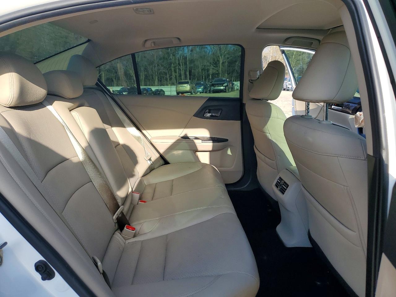 2017 HONDA ACCORD TOURING photo 19
