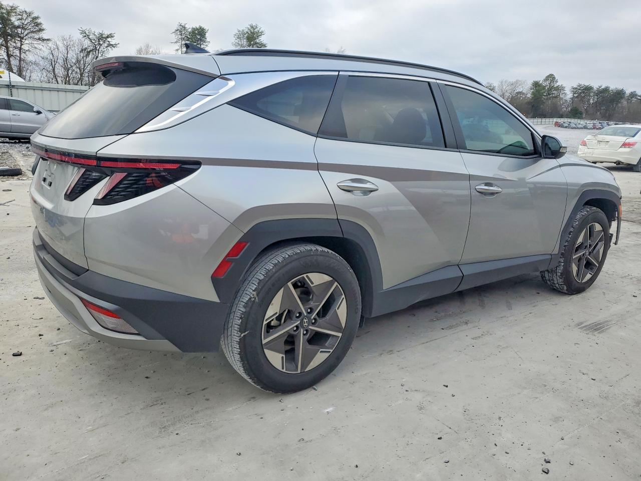 2025 HYUNDAI TUCSON SEL CONVENIENCE photo 5