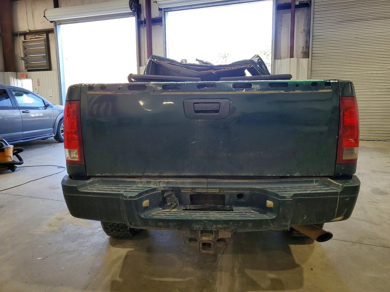 2011 GMC SIERRA K2500 SLE photo 6