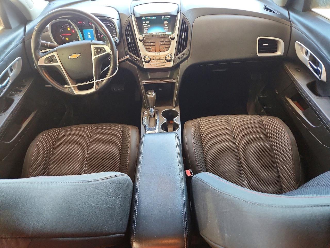 2017 CHEVROLET EQUINOX LT photo 8