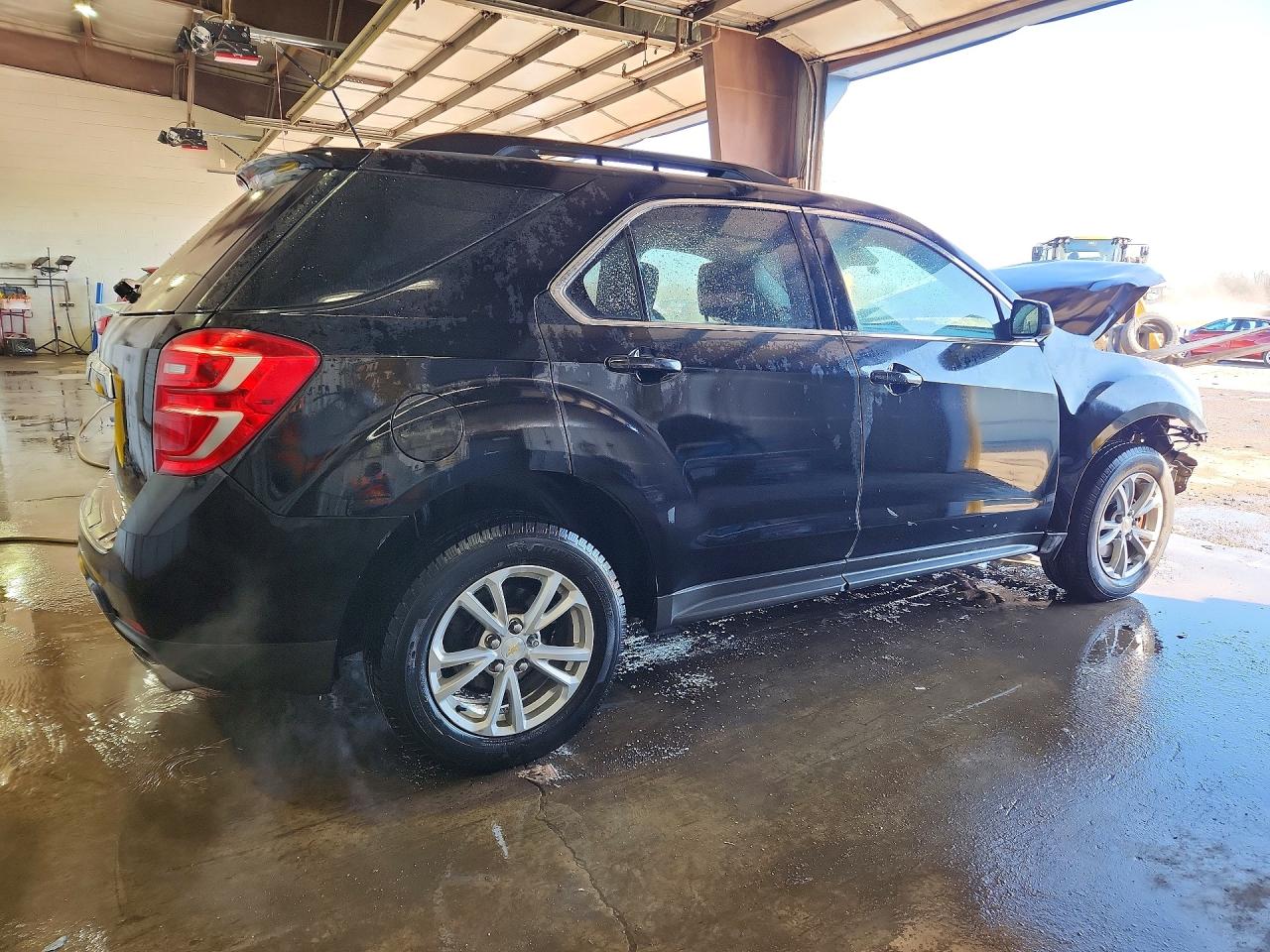 2017 CHEVROLET EQUINOX LT photo 3