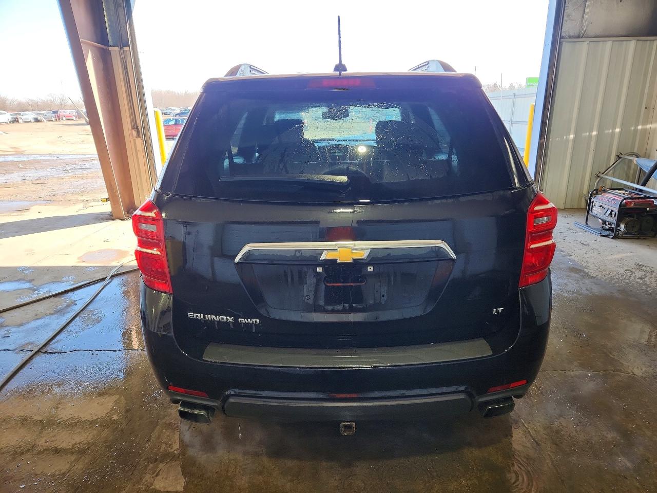 2017 CHEVROLET EQUINOX LT photo 6