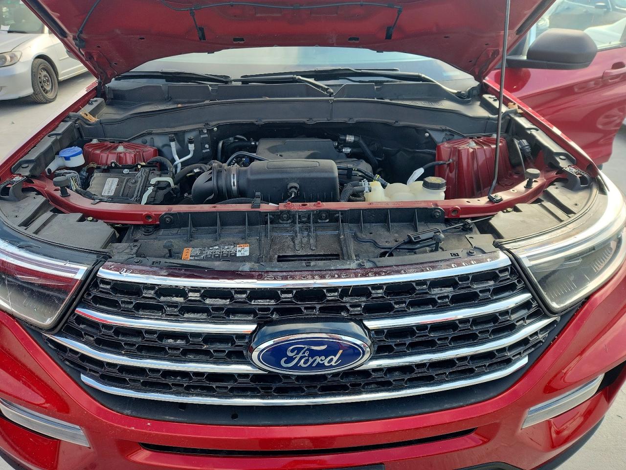 2020 FORD EXPLORER XLT photo 34