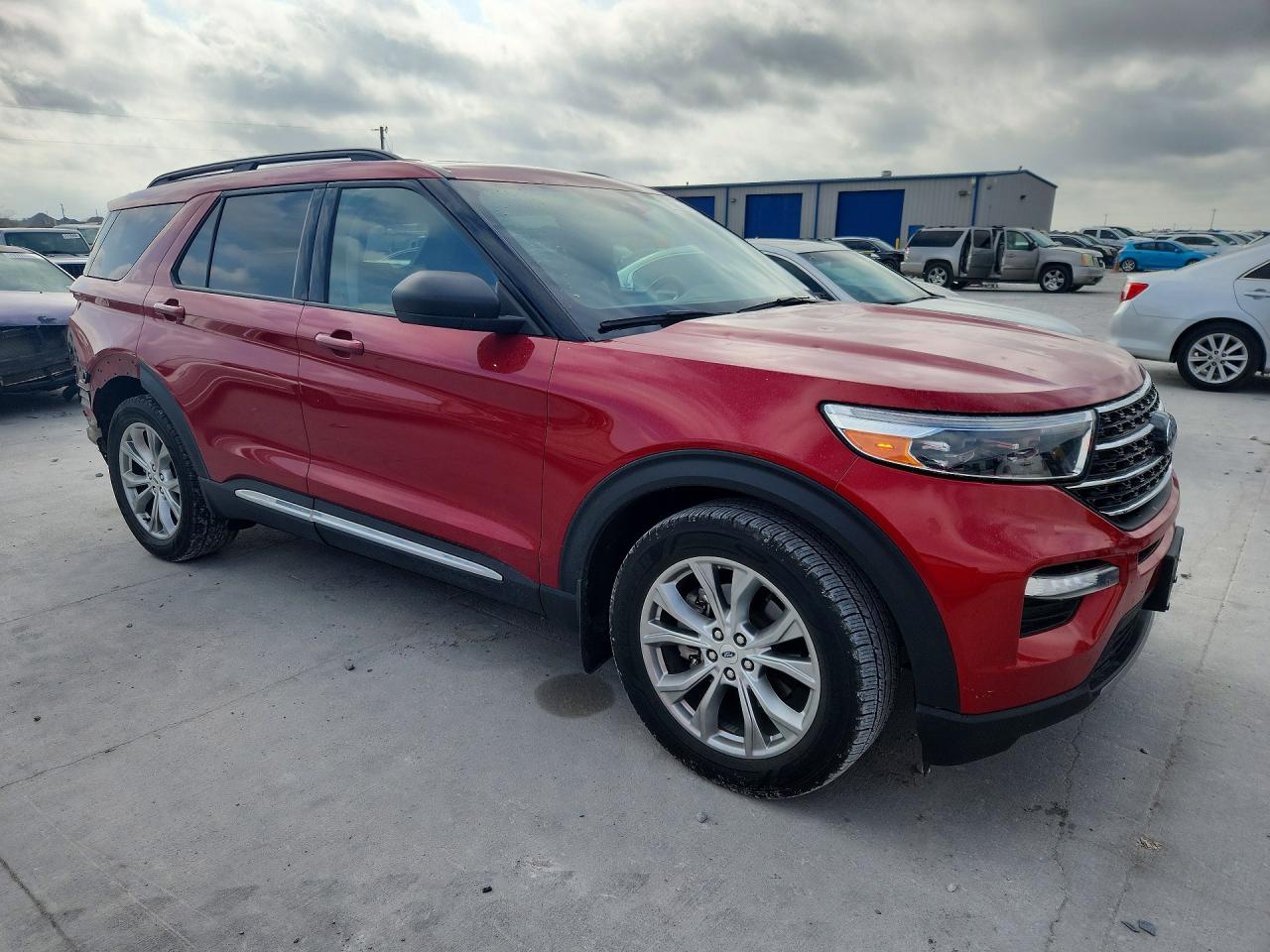2020 FORD EXPLORER XLT photo 10