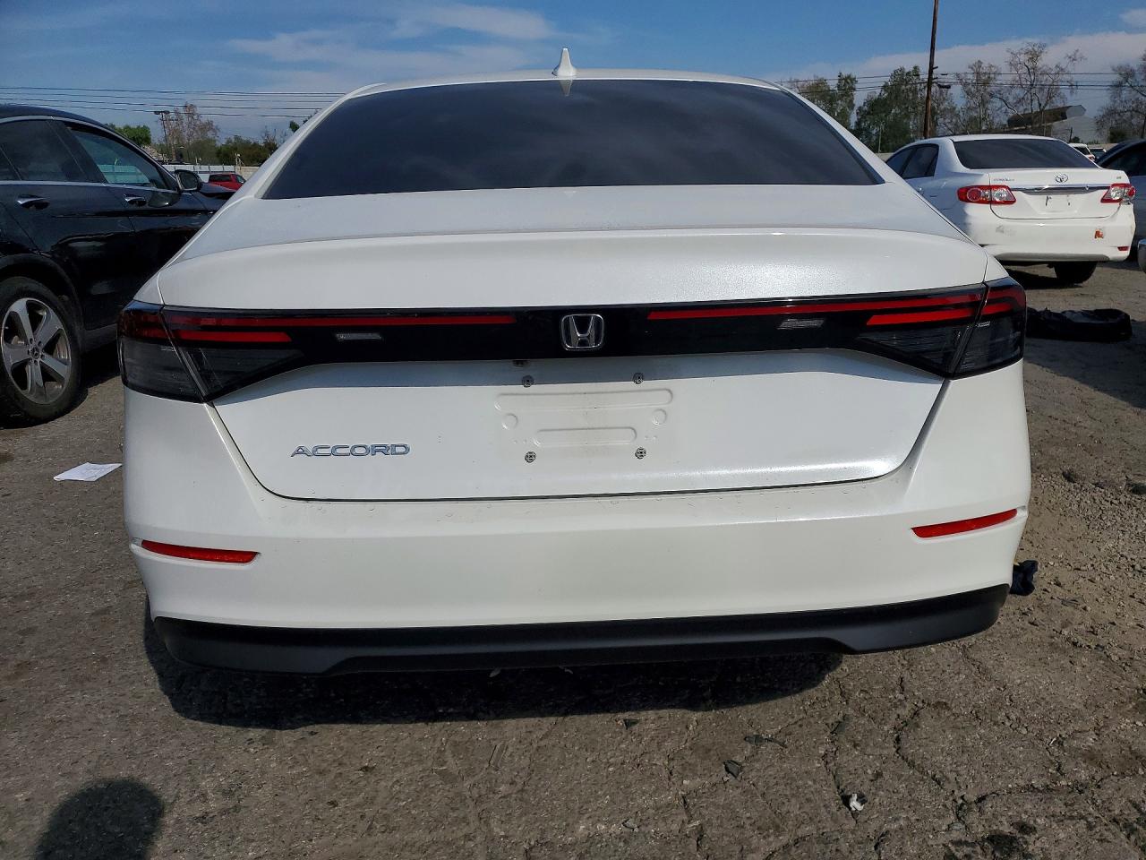 2024 HONDA ACCORD EX photo 11