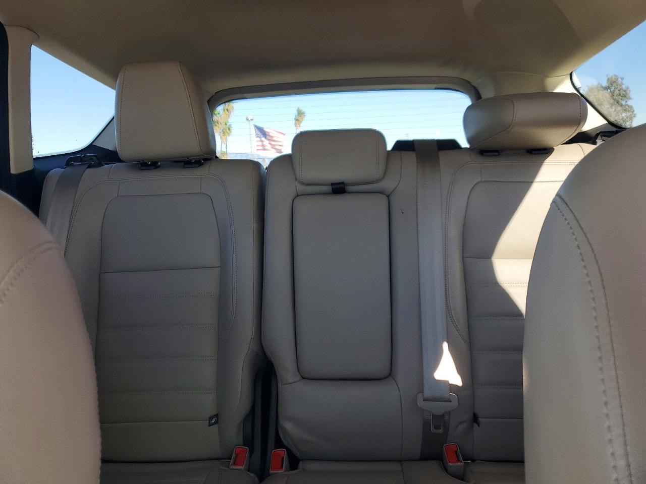 2017 FORD ESCAPE SE photo 19
