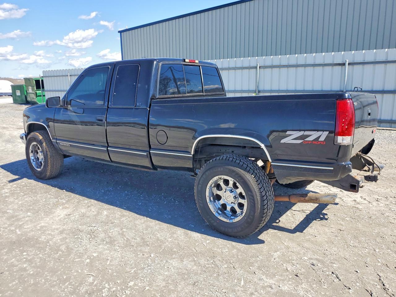 1996 GMC SIERRA K1500 photo 2