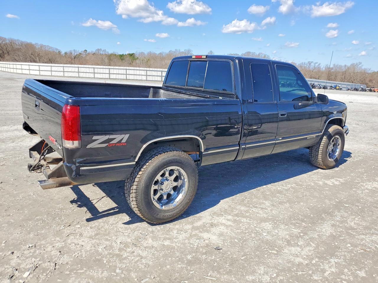 1996 GMC SIERRA K1500 photo 3
