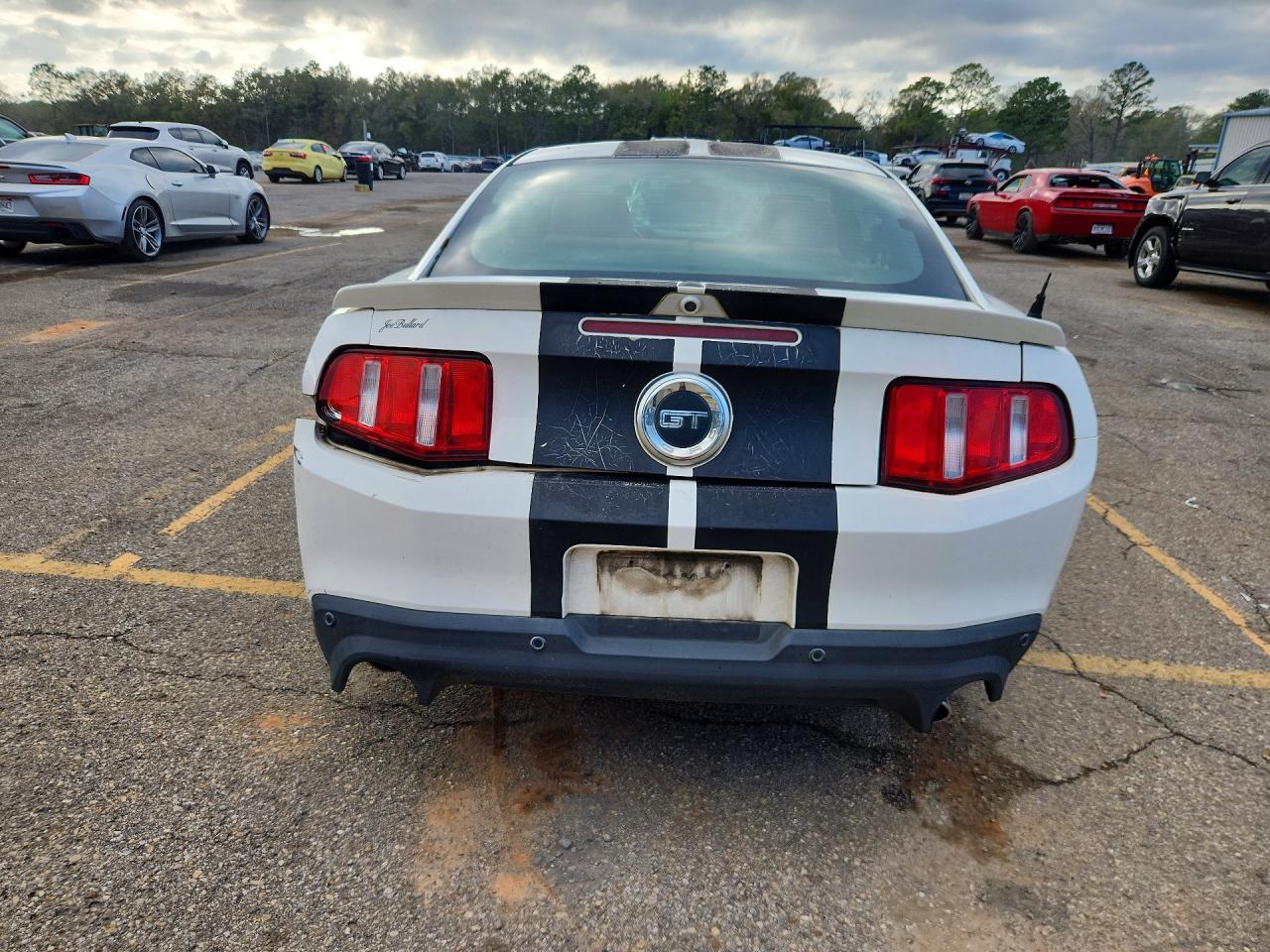 2012 FORD MUSTANG GT photo 16