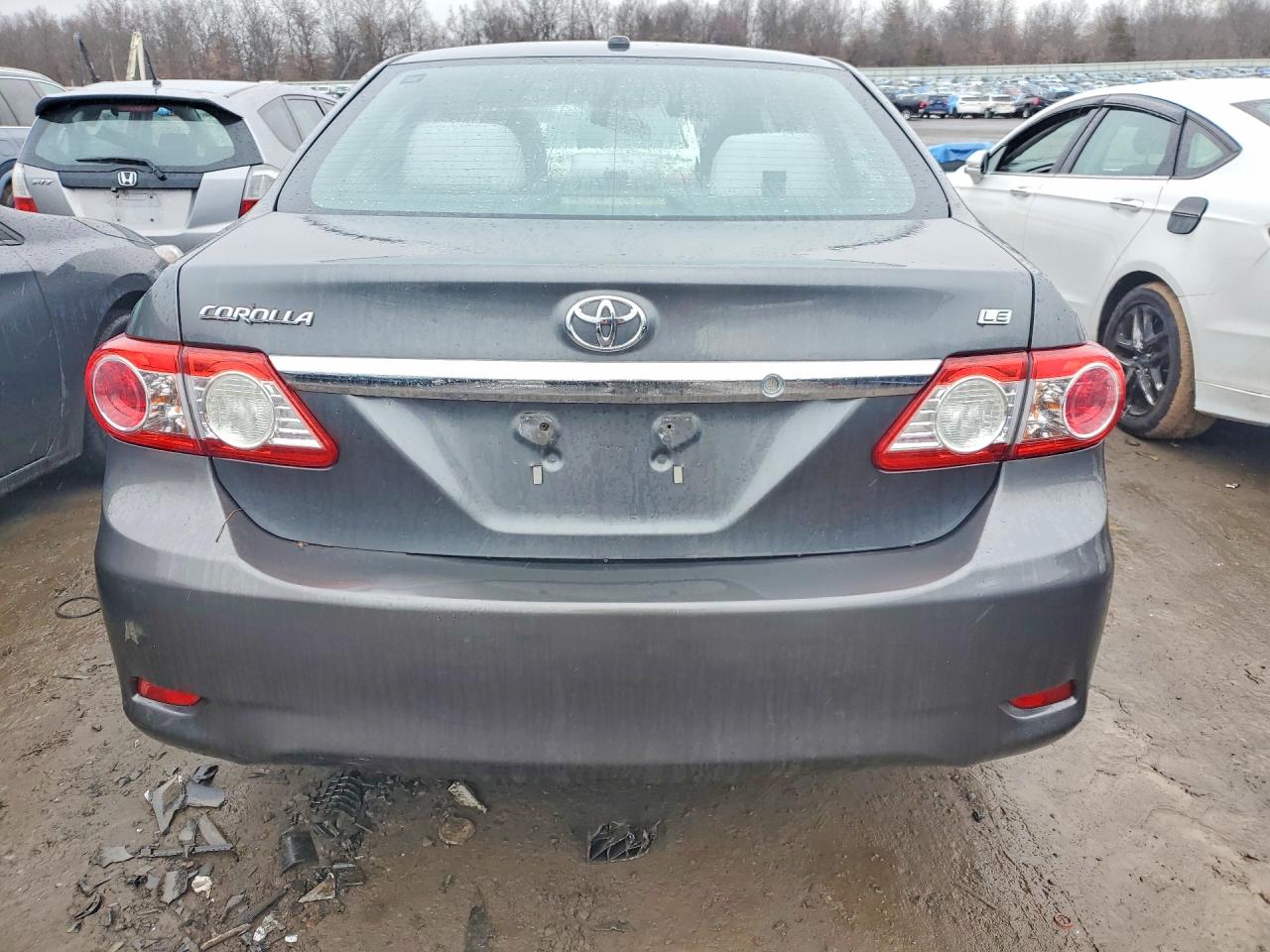 2011 TOYOTA COROLLA LE photo 16